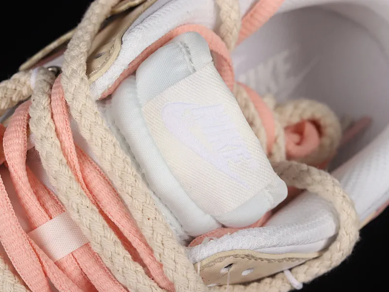 All categories Nk SB Dunk series Nk SB Dunk Low low-top sneakers Nk Dunk Low ESS customized version Vibe style distressed oxidation deconstructed rose cloth patch low-top casual sneakers DH9765-100